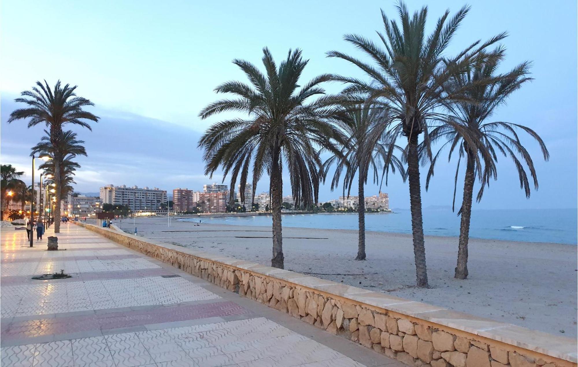 2 Bedroom Cozy Apartment In El Campello Εξωτερικό φωτογραφία
