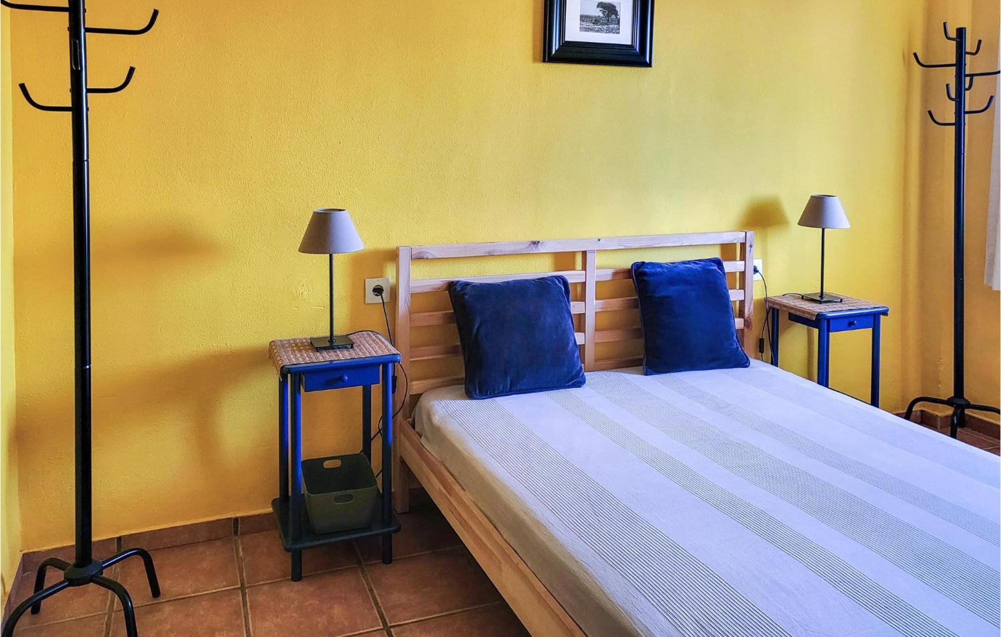 2 Bedroom Cozy Apartment In El Campello Εξωτερικό φωτογραφία